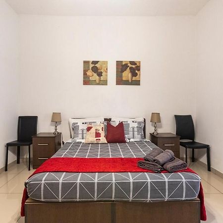 Superbly Located Cosy 2-Bedroom Apartment Valletta Kültér fotó
