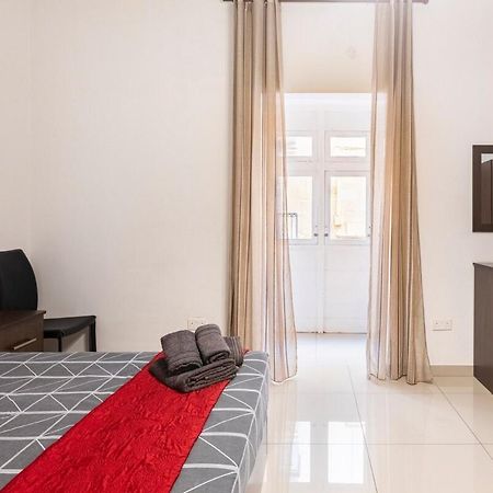 Superbly Located Cosy 2-Bedroom Apartment Valletta Kültér fotó