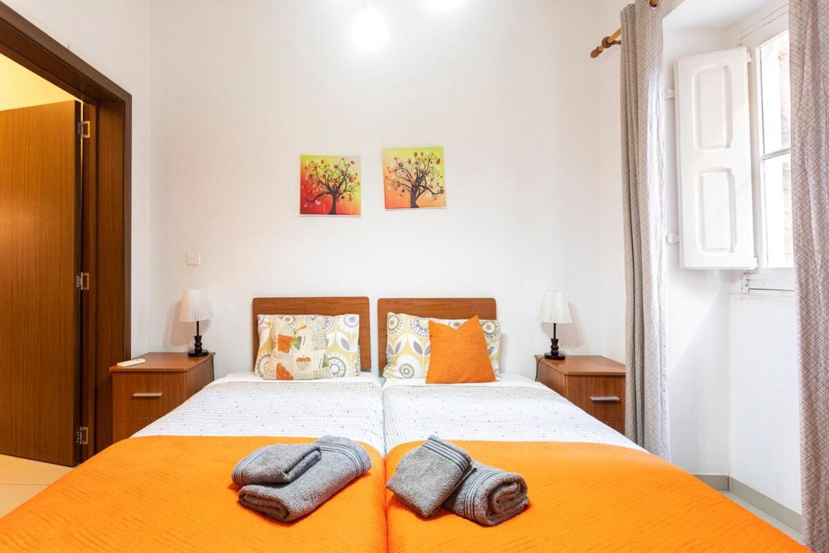Superbly Located Cosy 2-Bedroom Apartment Valletta Kültér fotó